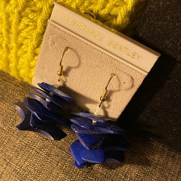 🌸4 for $20 dangly deep blue modern art earrings - Picture 5 of 6